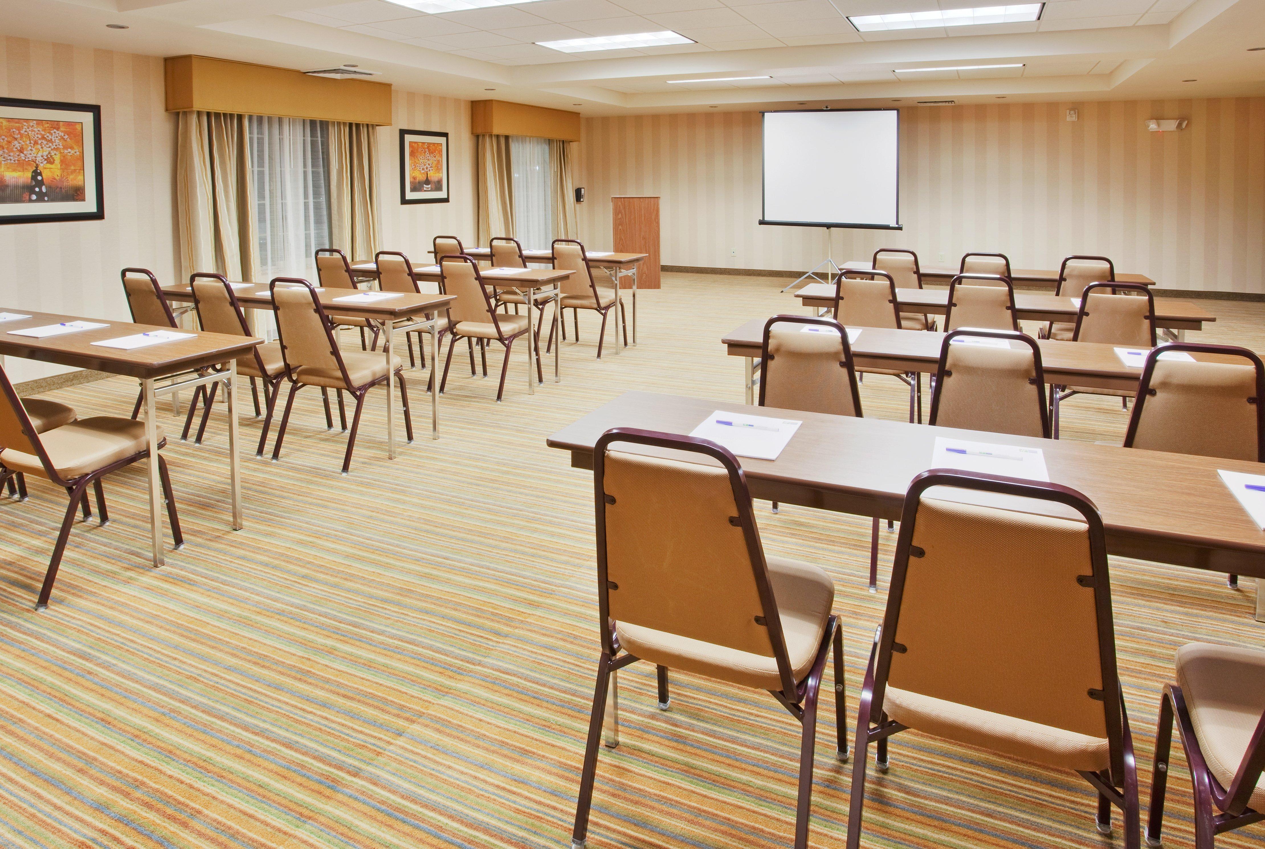 Holiday Inn Express Hotel & Suites Willows By Ihg Exterior foto