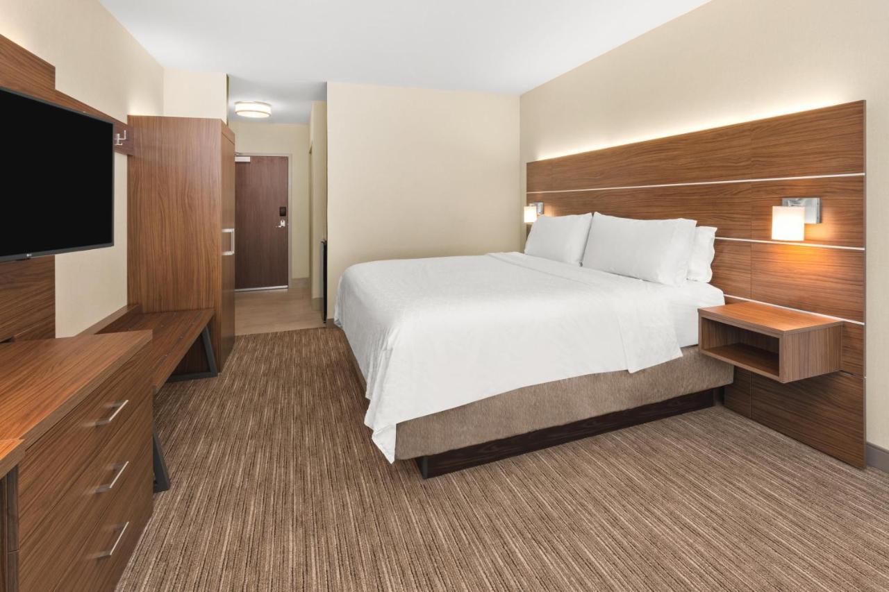 Holiday Inn Express Hotel & Suites Willows By Ihg Exterior foto